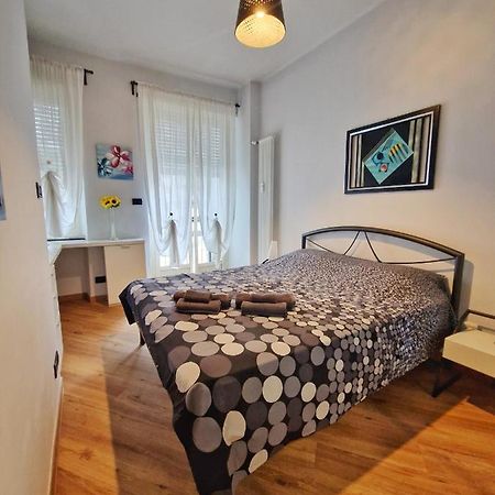 Ana'S Place Torino 3 Apartment Bagian luar foto