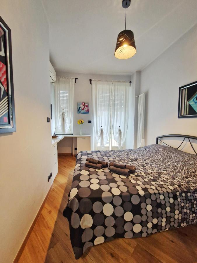 Ana'S Place Torino 3 Apartment Bagian luar foto
